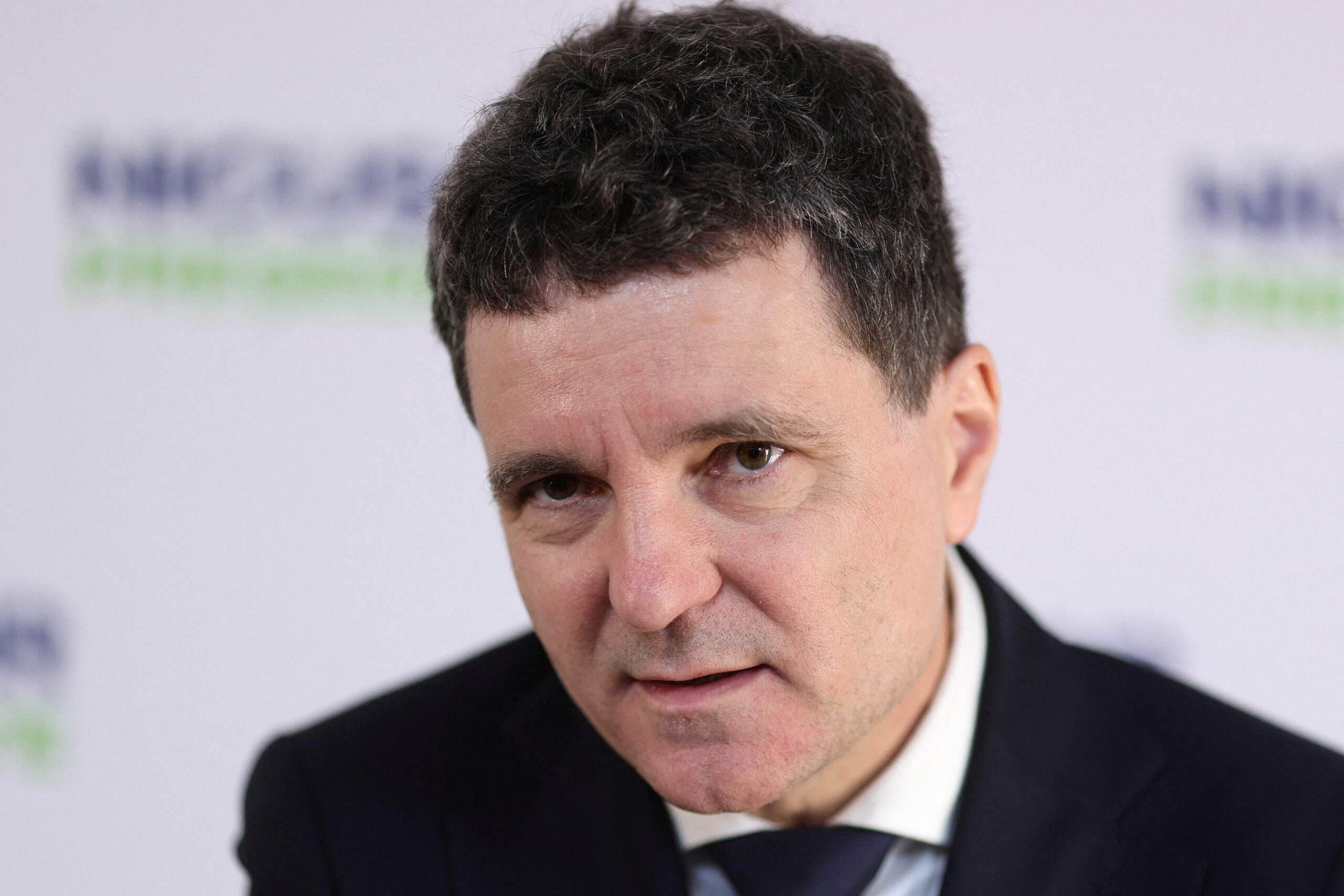 Romanian President Nicusor Dan Confronted by Protests Over Support for Ukraine