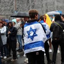 Swiss Sports Commentator Accuses IOC of Hypocrisy Over Israeli Athlete Participation