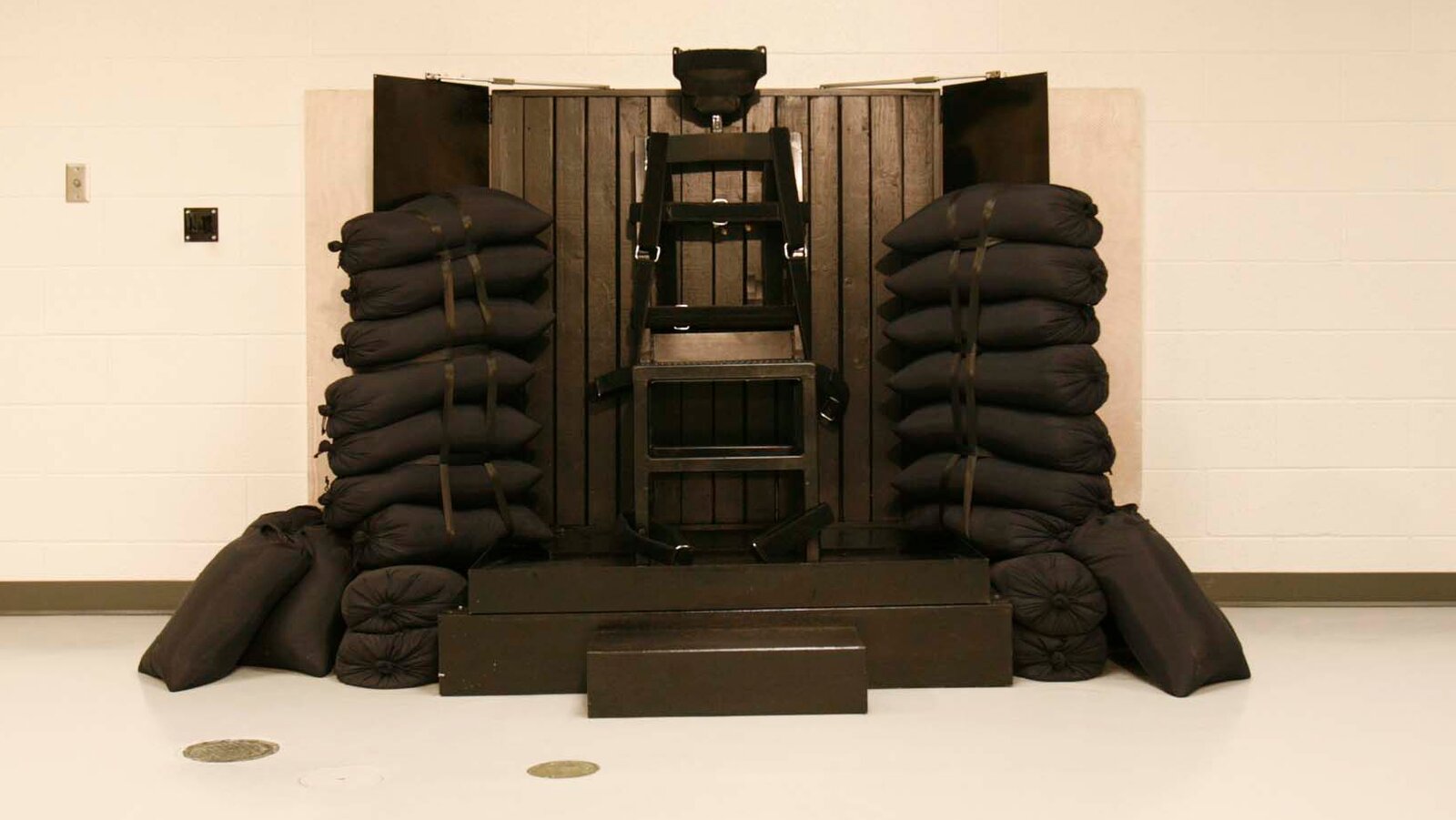 U.S. DOJ Moves to Reintroduce Firing Squads in Death Penalty Clash with Vatican